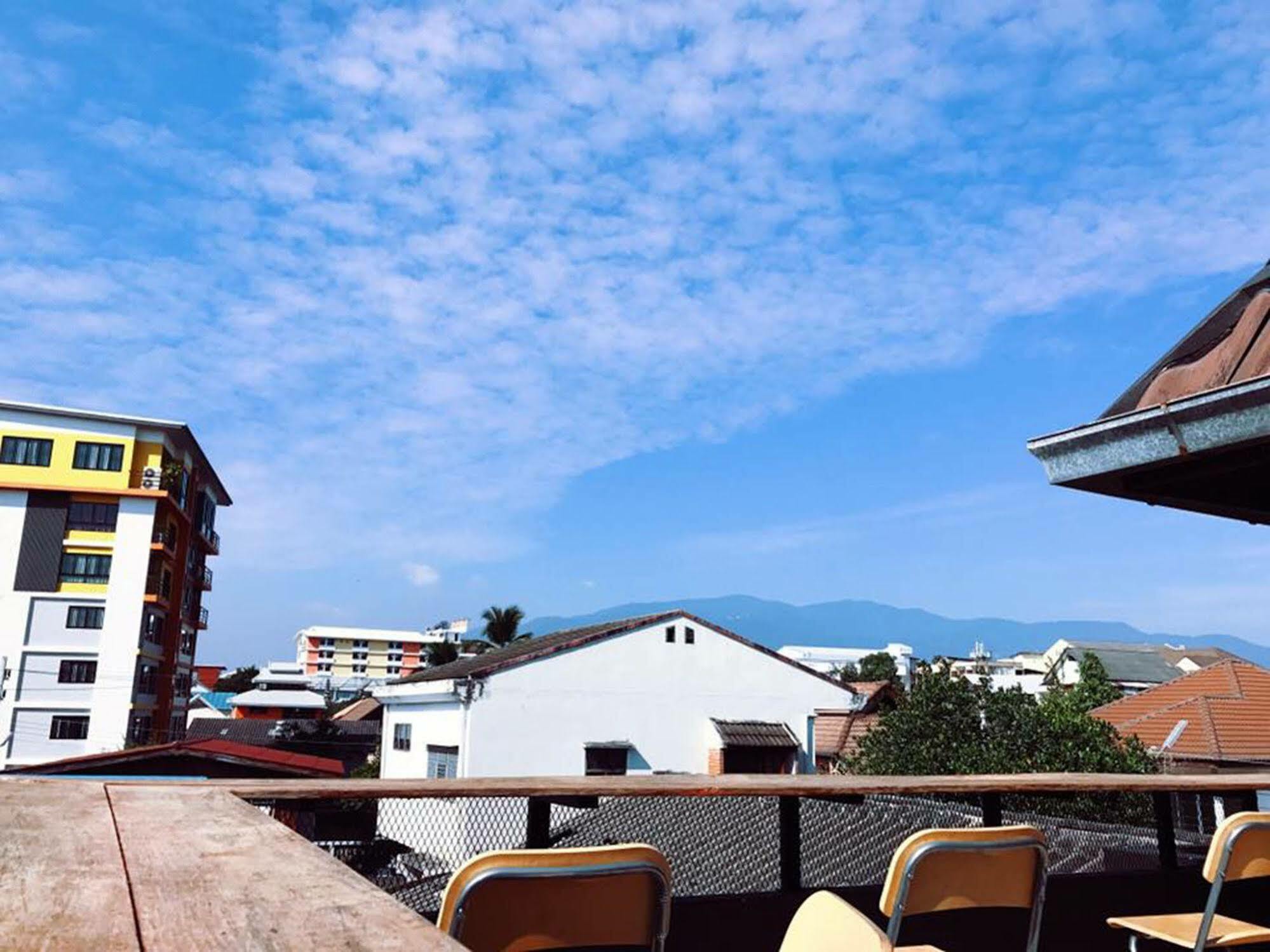 Haus Hostel Chiang Mai Zewnętrze zdjęcie