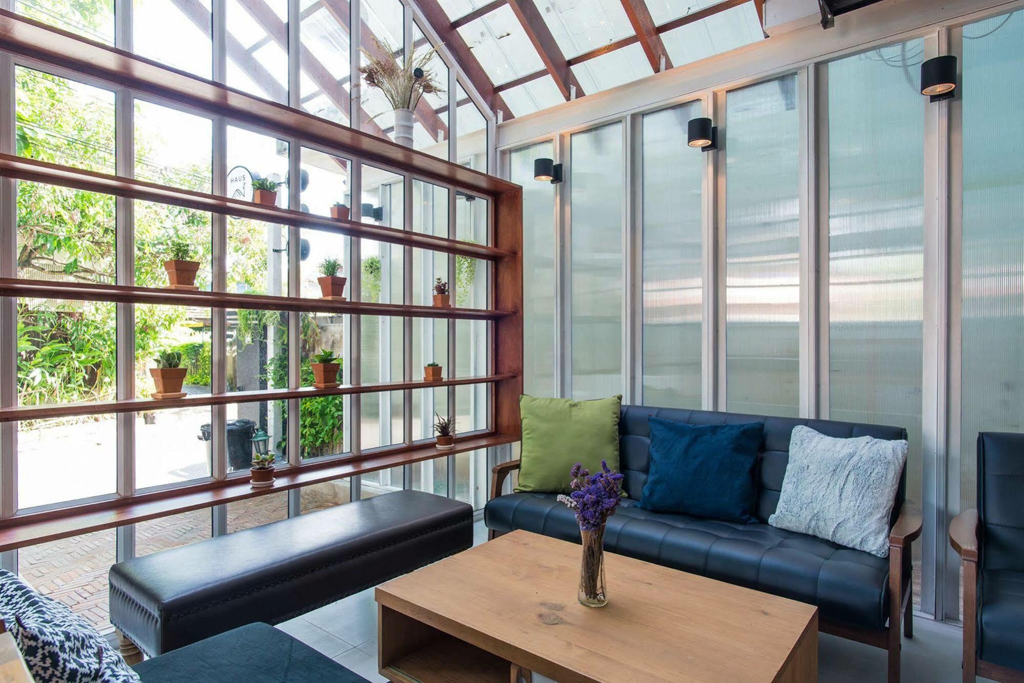 Haus Hostel Chiang Mai Zewnętrze zdjęcie