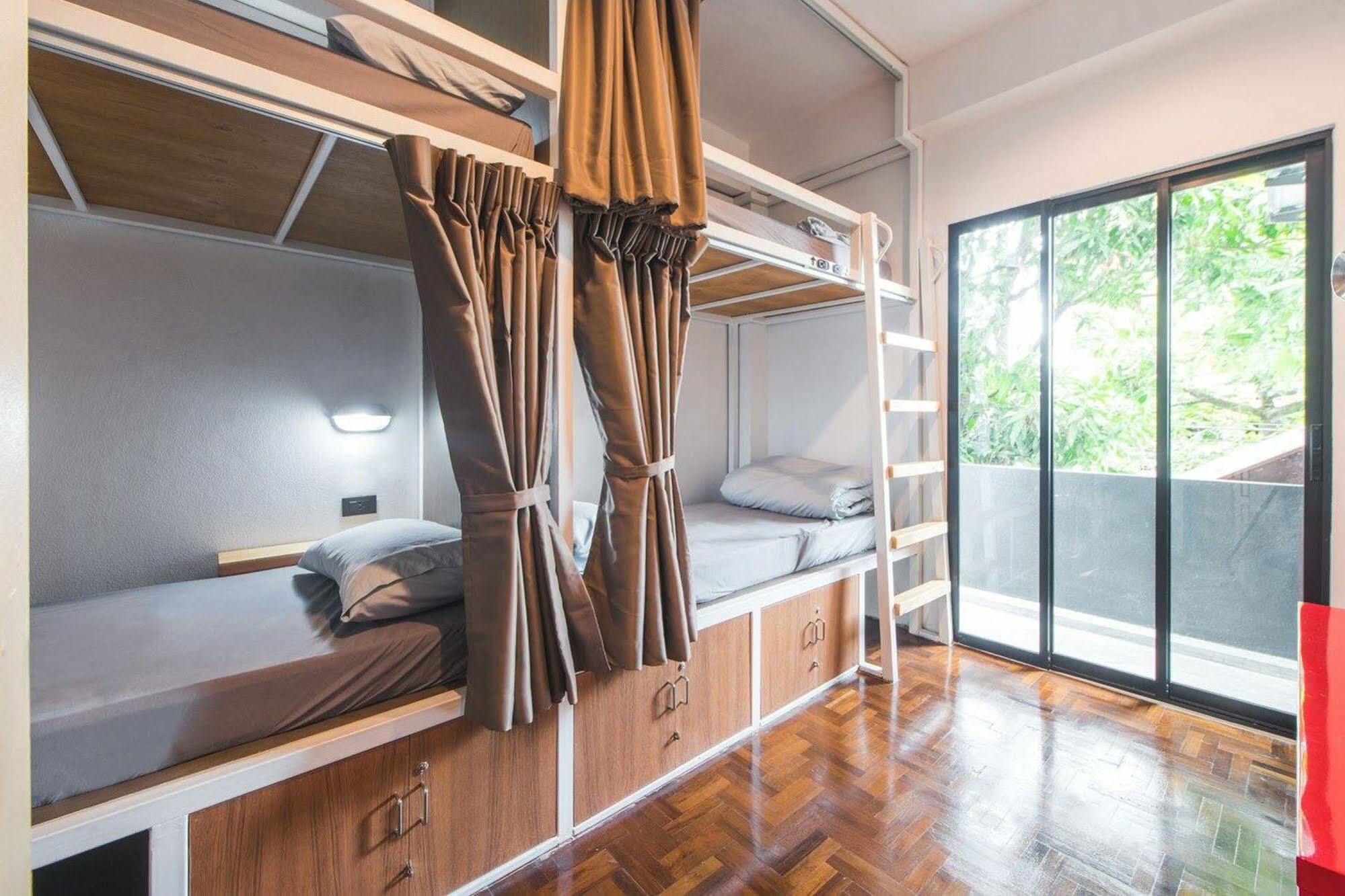 Haus Hostel Chiang Mai Zewnętrze zdjęcie